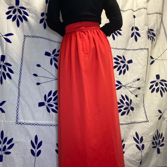 Maxi vintage high waisted skirt red with front slit floor length party holiday - Picture 4 of 6